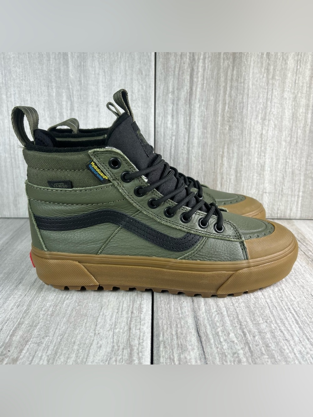 NEW Vans Sk8-Hi MTE Waterproof Olive Green Gum Sneaker Boot Shoe Womens Size 8